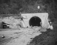 工事中の弁天山トンネル