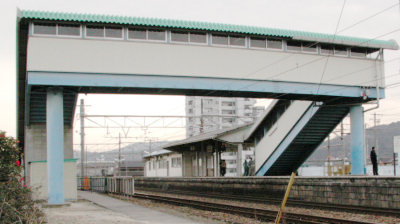 幸田駅の跨線橋